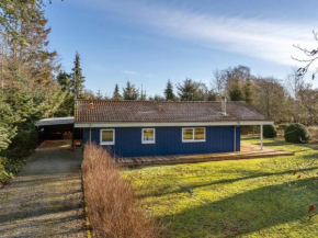 Holiday Home Steinunn - 1-5km from the sea by Interhome, Hals